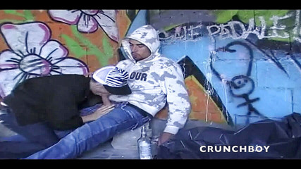 Crunch Boy: Sexy hetero muž šuká twink v exhib venku