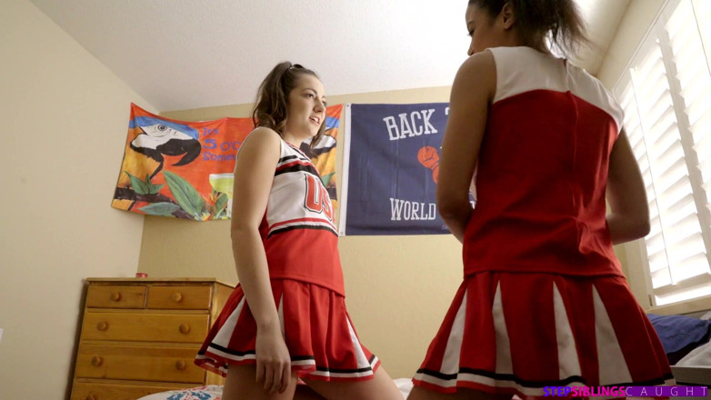StepSiblings Caught: Cheer Squad - S6:e3