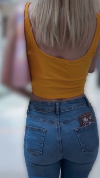 Wetting in Shopping Mall Pee and Mouth Piss