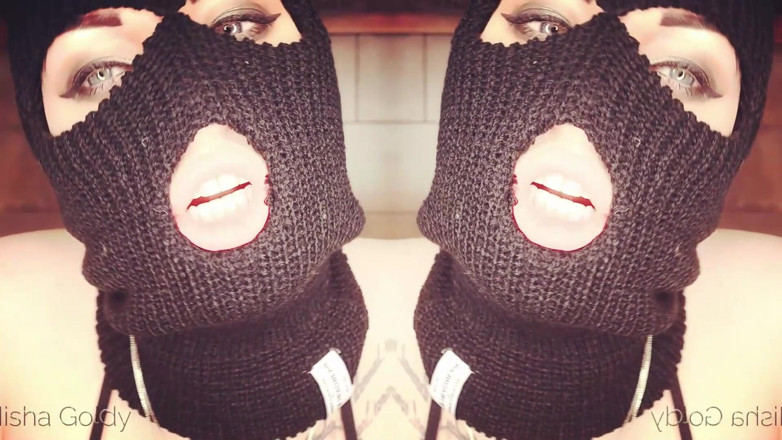 Goddess Misha Goldy: Chủ chỗ ở: sexy gangsters with beautiful lips!