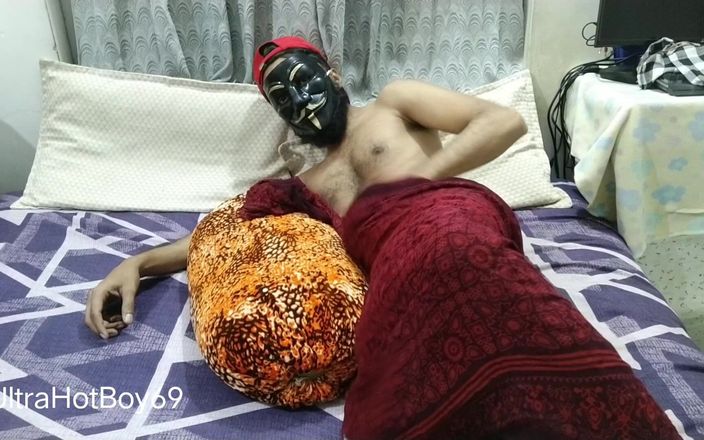 UltraHotBoy69: Je baise mon oreiller