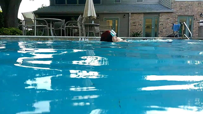 BBW nurse Vicki adventures with friends: Coppia immersioni e nuoto sott'acqua