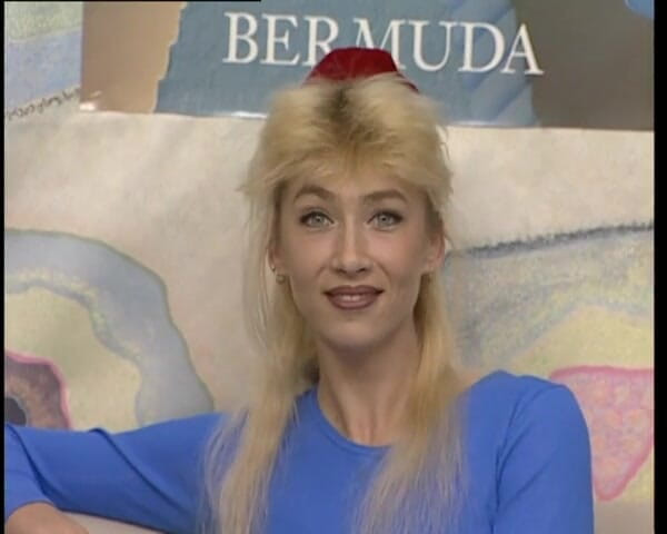 YOUR FIRST PORN: Konigin Der 90 er Jahre - Etiene Königin der 90er - Etiene