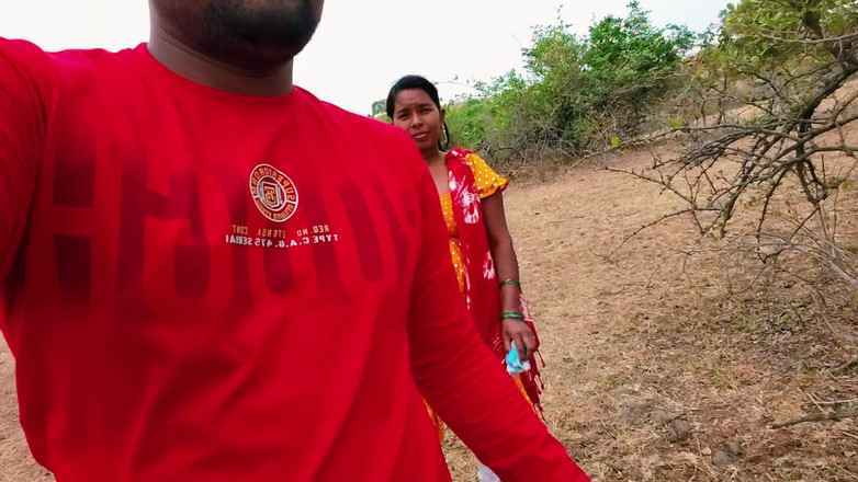 Premi pooja: Tiba-tiba sange dan pantatnya dientot habis-habisan