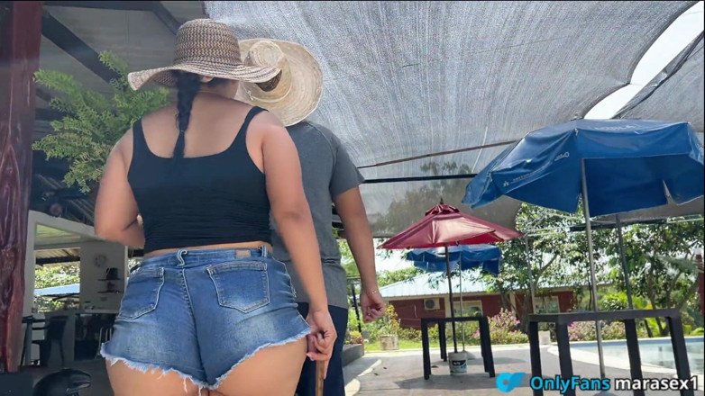 PronoiaMey: He Is Lost and I Give Him a Blowjob Guide.