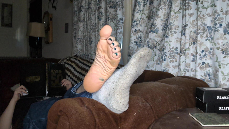 Miss Dimples: Me Relamo En El Sofá De La Sala Con Los...