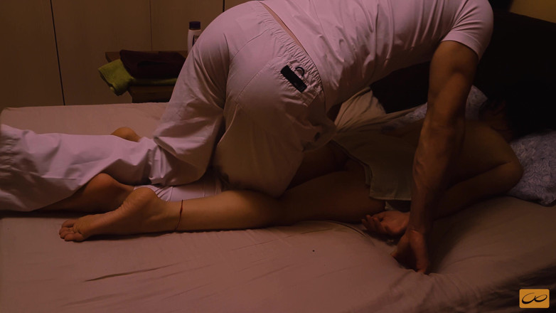 Unlimited Orgasm: Sensuele Thaise nuru-massage eindigt met een sterk orgasme, seks en...