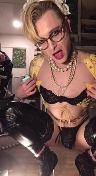 Sissy Girl Jes Brinch Love Her BBC-dildo