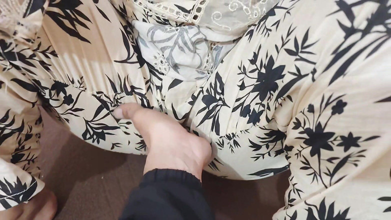 Sairaxsaim: Красивая индийская бхабхи обучает меня минету