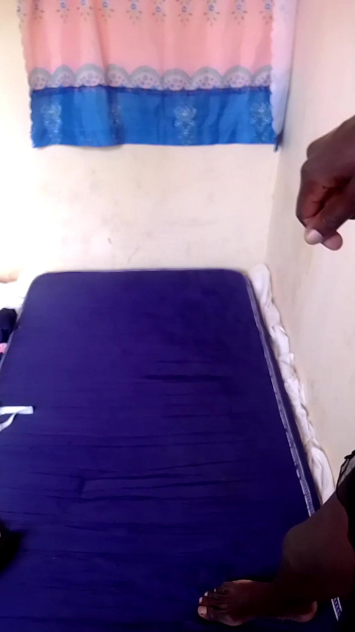 HaitiKing7: Dove sei patrigno, voglio sentire il tuo cazzo nella parte...