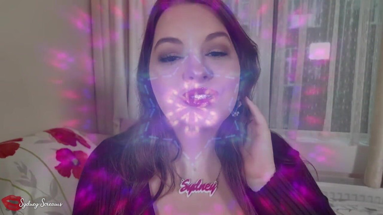 Sydney screams fetish: Trippy Kisses - You're Weak &amp;obcecado com beijos hipnotizantes de batom brilhante...