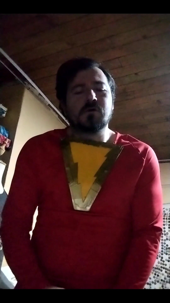 Rokkuman: Косплей shazam