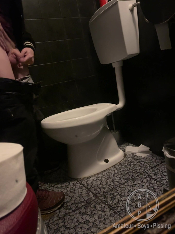 AmateurBoysPissing: Amateur Straight Boy Caught Peeing in a Bar Restroom