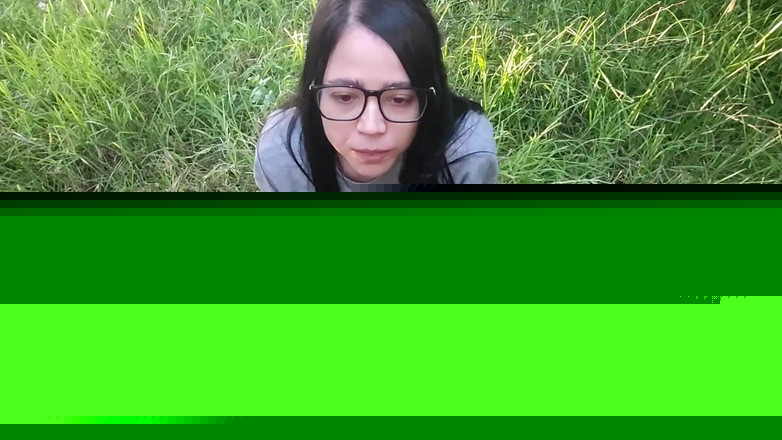 Crisanto999: Üvey erkek kardeşimin dışarı çıkışını ödemek zorundayım. Beni ıssız bir yerin ortasında yakalıyor...