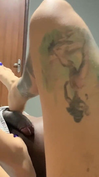 Chupou Meu Grelo Tão Gostoso Que Eu Liberei Meu Cuzinho Apertadinho.