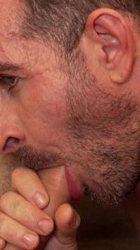 Xiscoxx Es Follado Por Michael Lucas