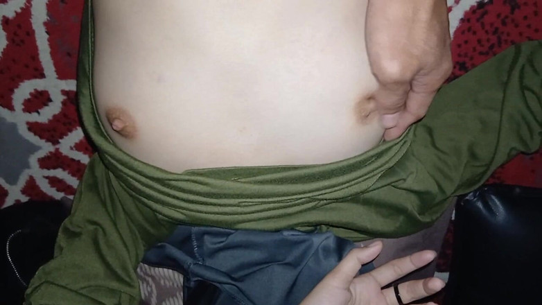 KingLeo: Část 1 - Radost z těla 18leté panny