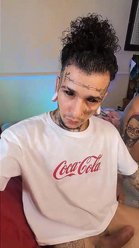 Гігантський Макаброінк З Великим Півнем Мастурбує