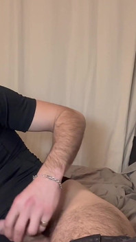 Just Got Home After a Days Work. I Can’t Wait to Smell My Sweaty Pits and Shoot My Load.