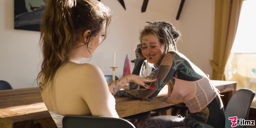 Z-Filmz: Lesbian bertato seks anal ekstrem sampai lubangnya menganga lebar - eden...
