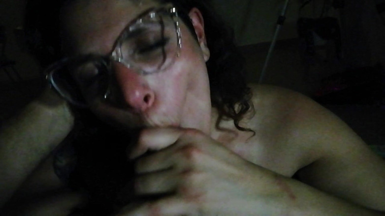 My sexy MILFS: Menghisap di tempat kerja