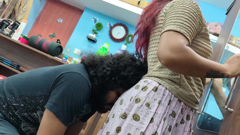 Vaishnavysharunraj: Ciuman pantat bercinta dengan buah dada menghisap