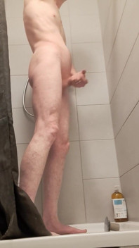 Good Handjob in the Shower