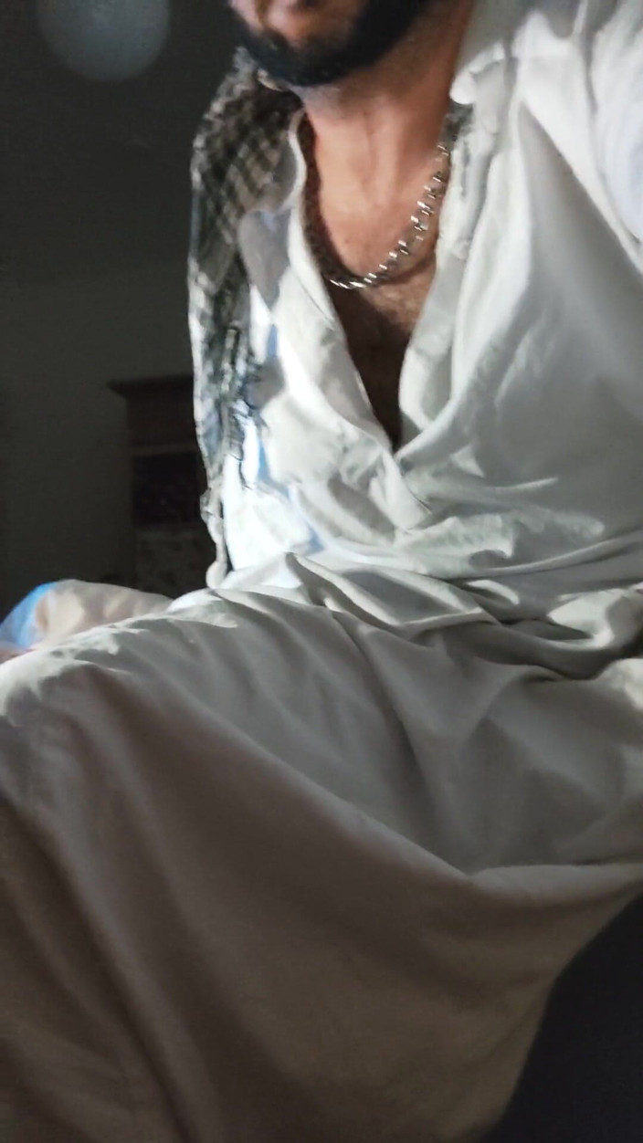 SmokedAlloy2: Dirtyjunkbro Angezogen in Afghanische Klamotten, Decksocken Reinpissen Und Pisse Drinken