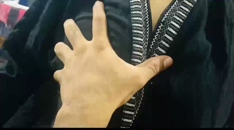 Arabicqueen: Profesoară indiană de presă musulmană hijaby fată cu țâțe