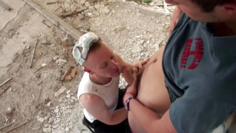 FRENCH PORNSTARS FUCKERS: Theo baise Yougn Scally La