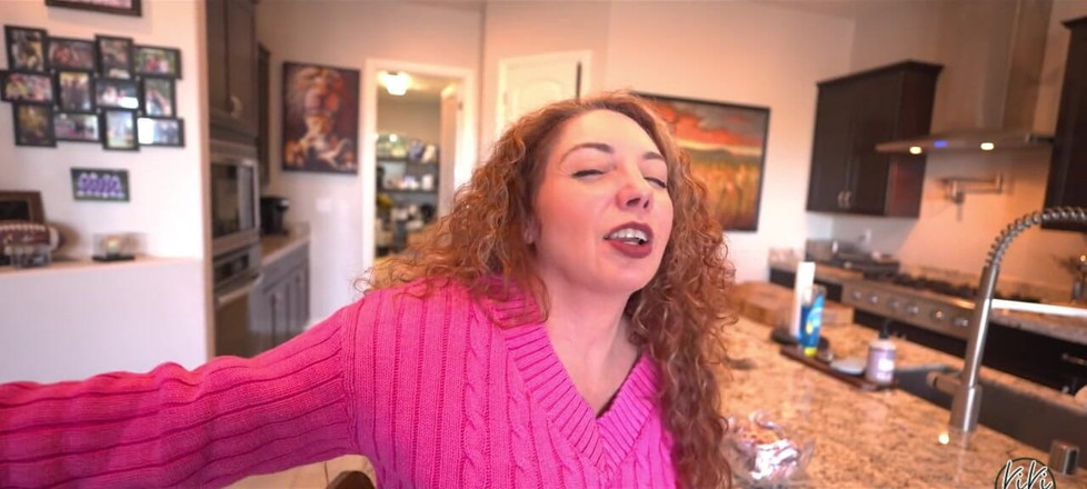 Kiki Daire MILFLand: Zaczynamy od ręcznej roboty ... musiał wiedzieć, że może trwać z tą...