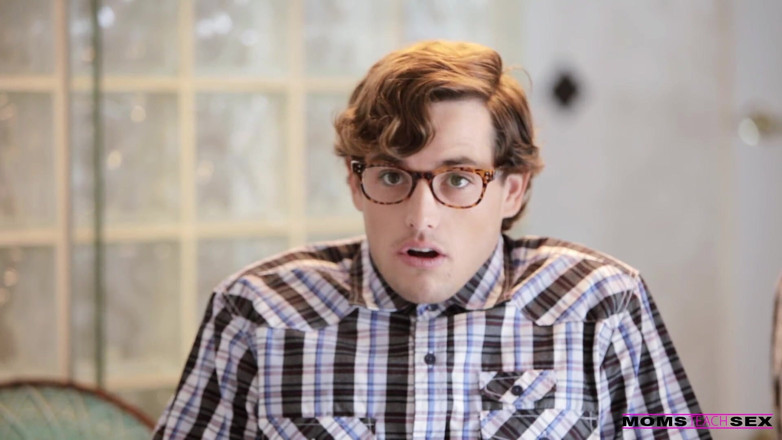Moms teach sex: Stepdaddy will never find out - s1:e6