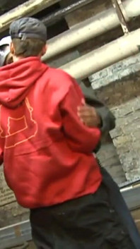 Pasangan skater antar ras di ngentot di ruang bawah tanah berlin
