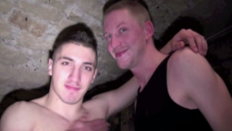Crunch Boy: Matt Kenedy dikongkek Ugo Valmont