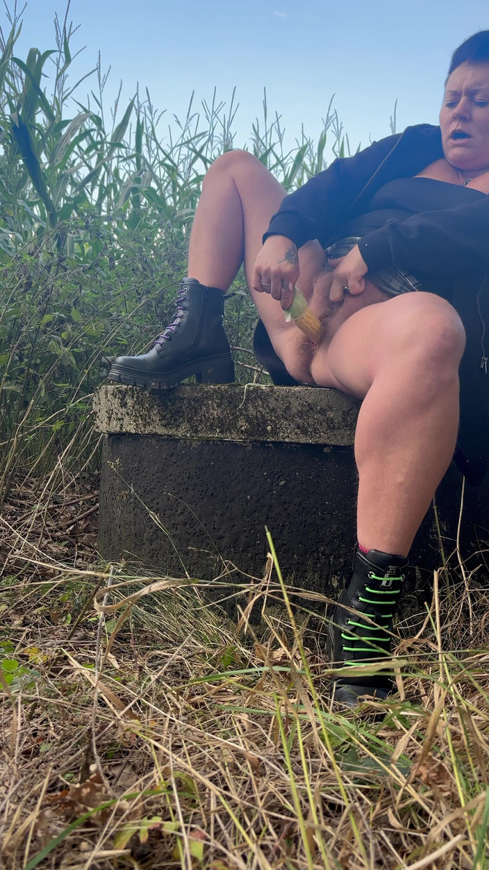 Hairyminka: Uma espiga de milho teve que servir