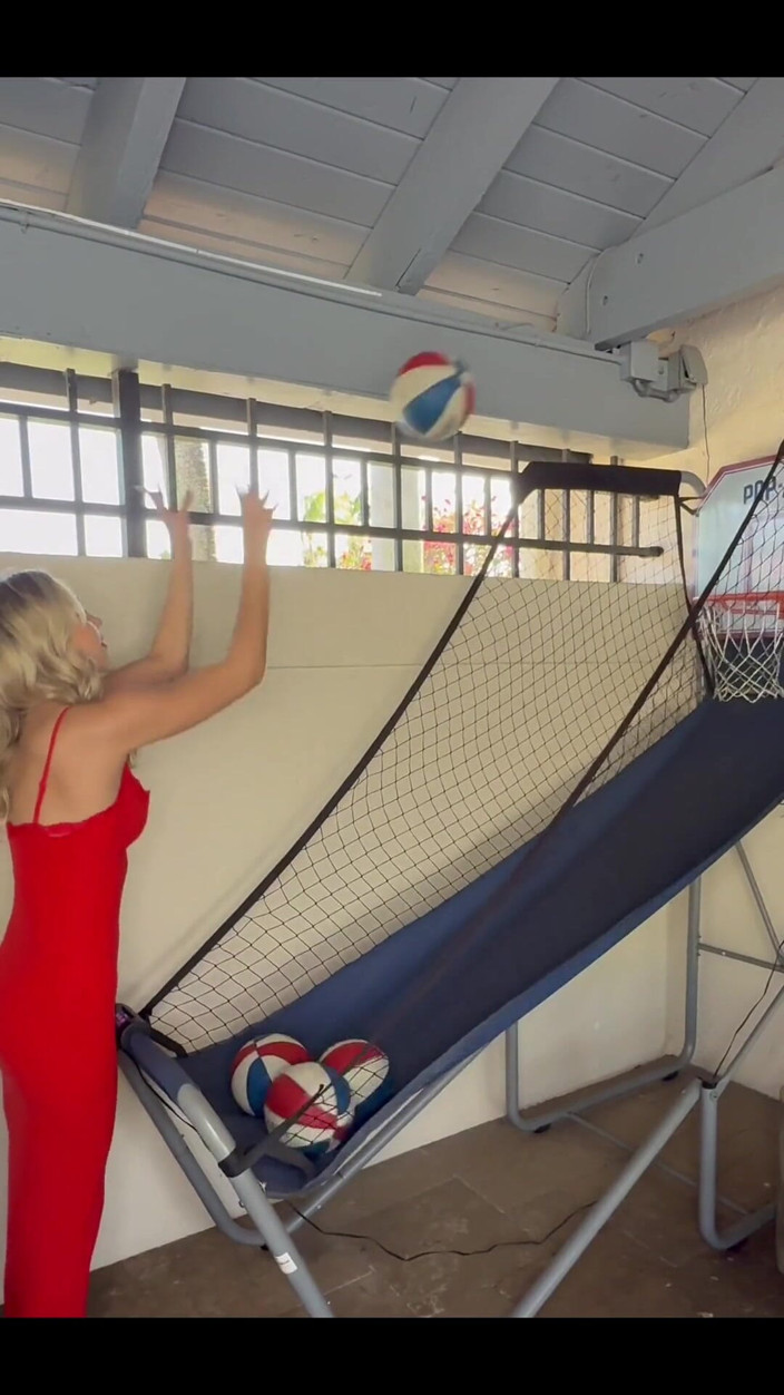 Tiffstreatsxoxo: I Thought of a Fun New Game