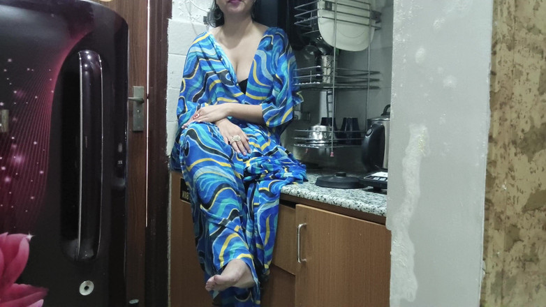 Saarabhabhi6: Indian Stepmom Watches and Enters Her Stepson's Kitchen to Fuck...