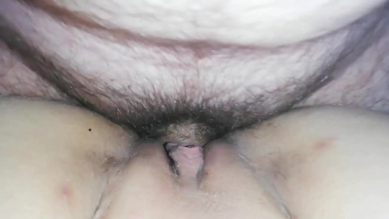 Putarankahotmilf: Mon mari me baise et éjacule dans ma bouche
