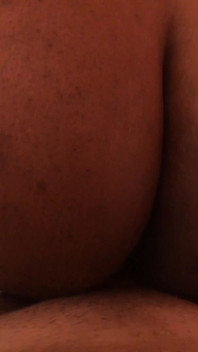 Африканська кухарка наповнена чоловіком гарячим молоком