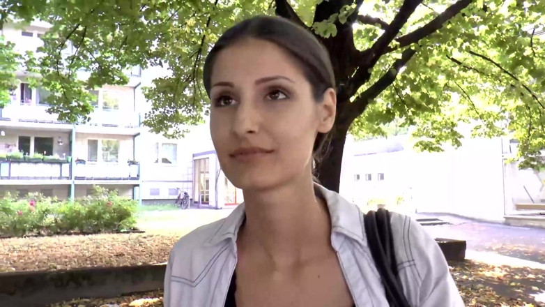 Best Amateur Sex: Pretty Girls Gets Hooked up on Strangers and Gets Fucked...
