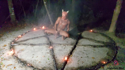 Arthur Eden aka Webcam God: Ring of fire - The ritual (4K)
