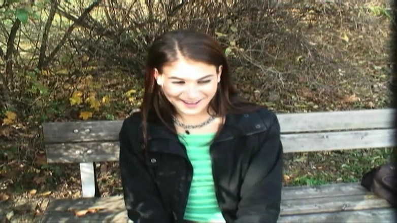 XXXEROTICONLY: Teenenger V Prdeli V Parku a Stříkal Do Pusy