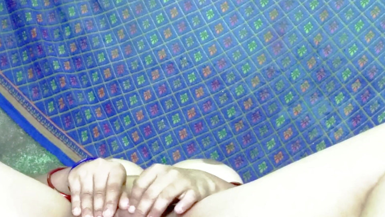 Your-Shukhi: O blondă sexy păcălită și folosită ca o sclavă sexuală Fuckdoll