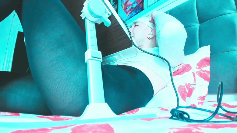 lvxbljs: Controle met een geile verpleegster