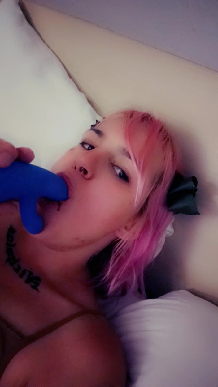 Dahmergirl: Svart bälte i suckinf dick