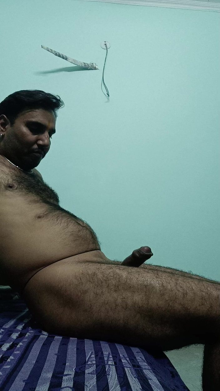 Rajasthani-old-lover: Indian desi police officer gets rest and masturbation