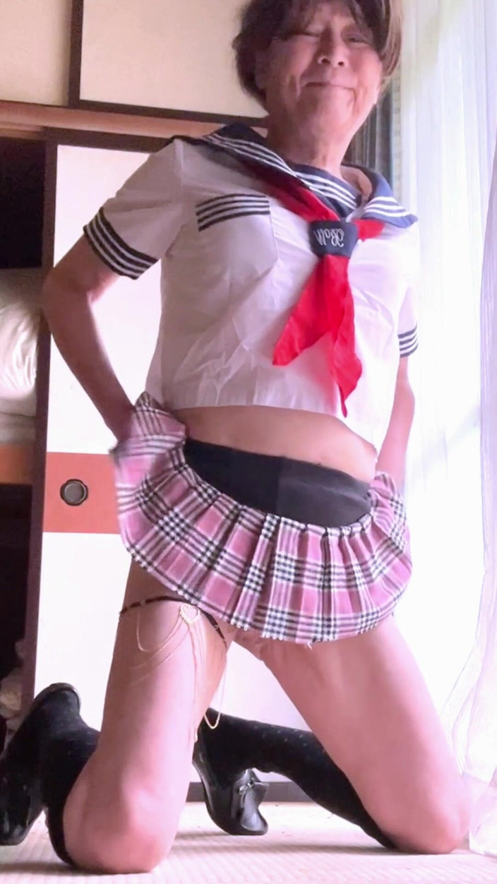 Pai-chan: パイチャンのウルベックス - 廃寮へのエロ冒険