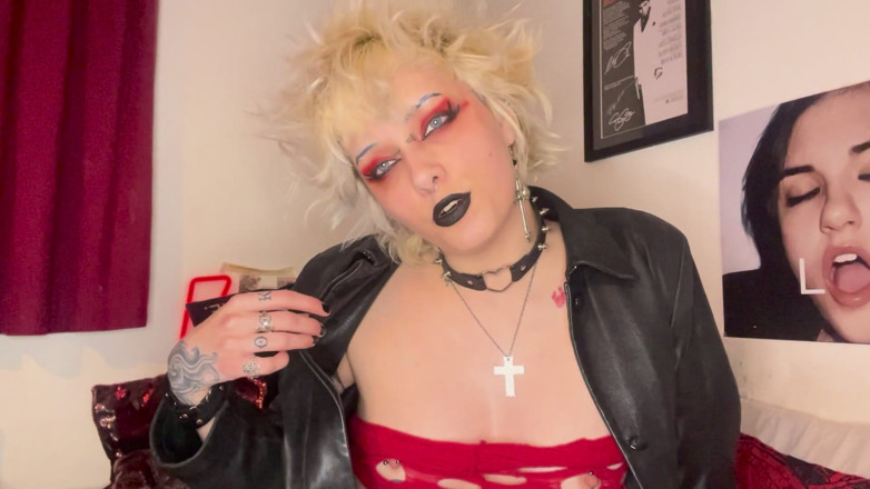 Glitterqueen1999: Primero cinturón de novios en femdom