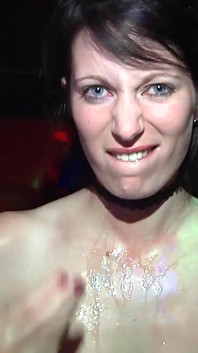 La magra lelah Riant spompina enormi