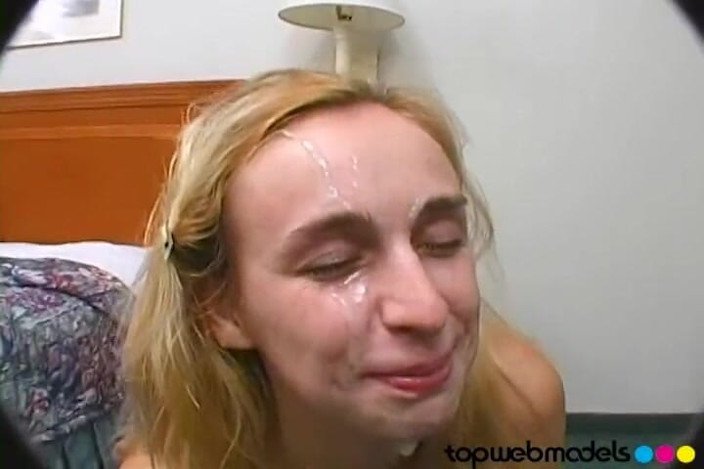 Top Web Models: Amazing Blonde Teen Juliet Flowers Love Suck Deep